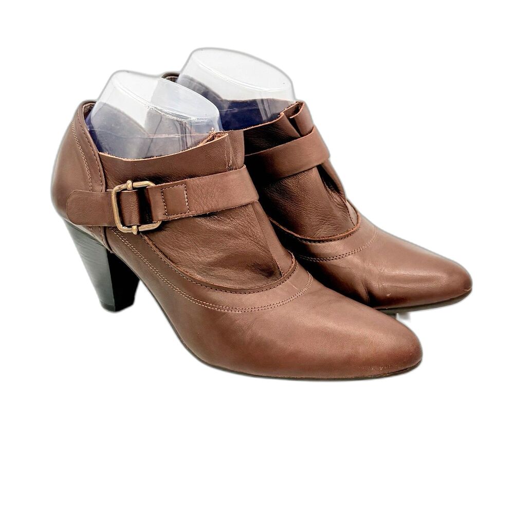 The Flexx Brown Leather Ankle Boot Bootie Heel Buckle Strap Women's size 8.5B